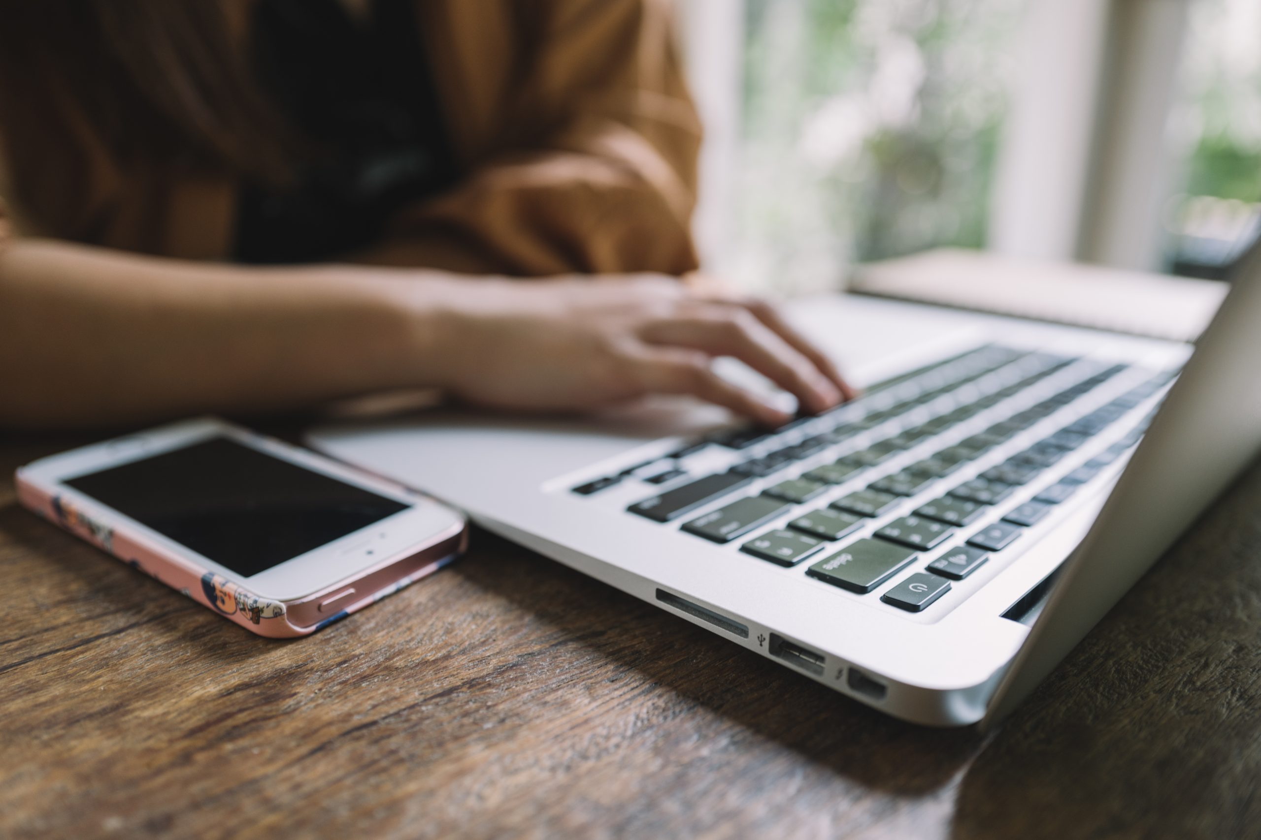 Cross-channel marketing is dependent on consistency in messaging.
