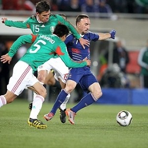 Soccer stars are scoring online searches.
