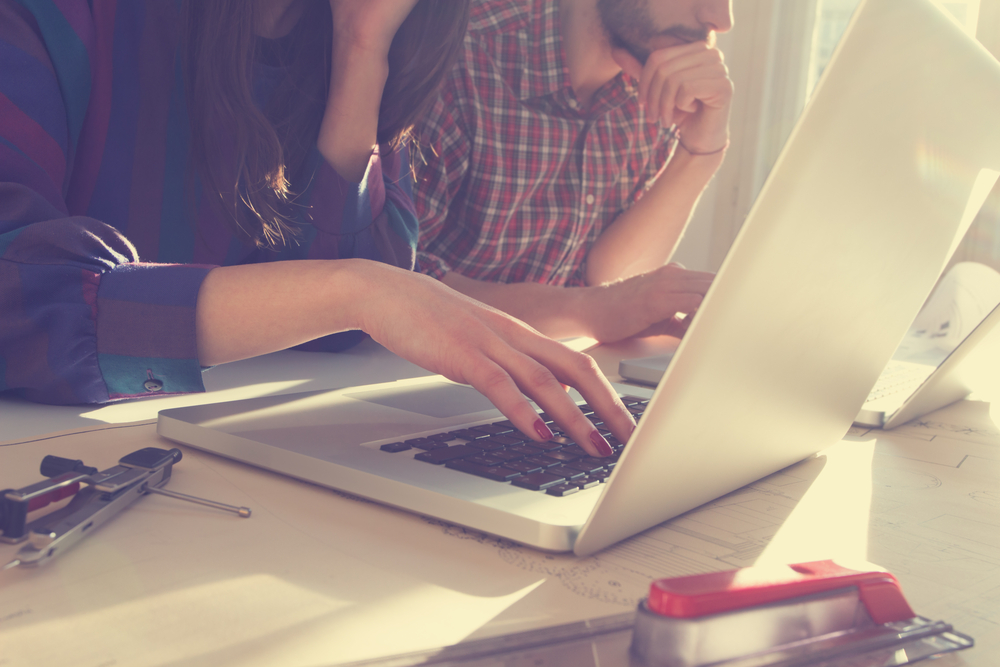 A study finds most companies use content resources to kickstart influencer marketing campaigns.